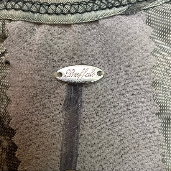 Buffalo The Buckle Velvet Floral Bodysuit - Picture 6 of 10